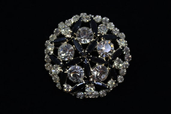 1950s Round Rhinestone Brooch | 50s Vintage Circu… - image 1