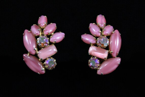 1950s Pink Cabochon and Iridescent Rhinestone Ear… - image 2