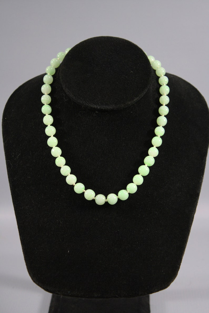 1950s Jade Glass Necklace by Marvella 50s Vintage Pale Green - Etsy