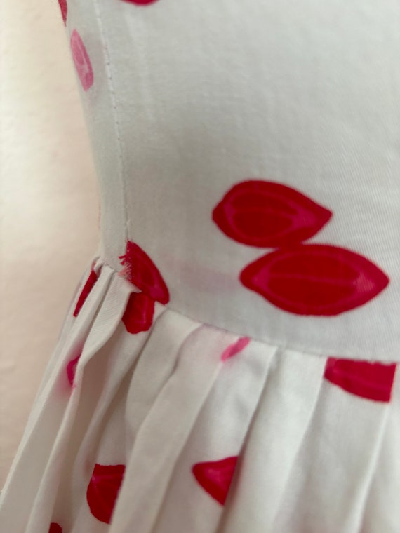 1950s Lips Novelty Print Dress, Extra Small to Sm… - image 9