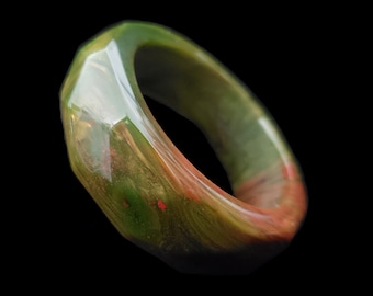 1940s Chunky Green and Red Marbled Bakelite Bangle | 40s Vintage Faceted Plastic Statement Bracelet