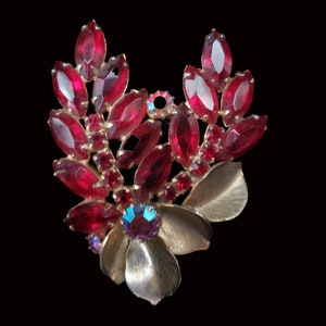 Vintage Red Rhinestone Brooch,small Brooch Clip With Large