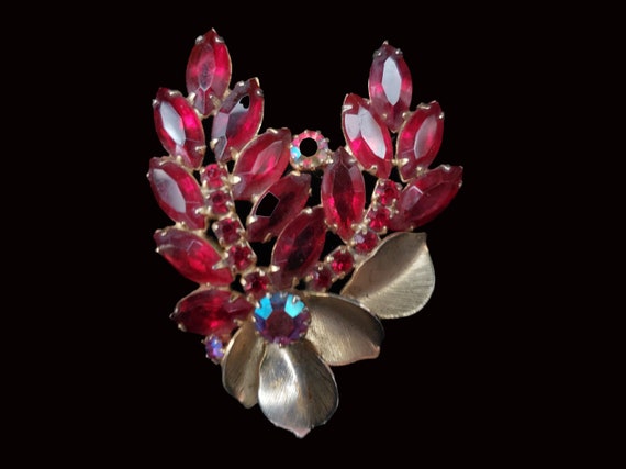 1950s Red Rhinestone Floral Brooch | 50s Vintage … - image 1