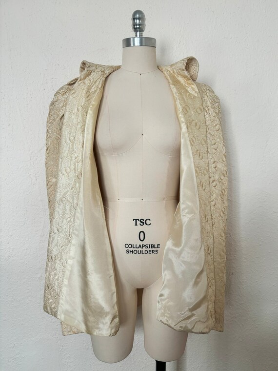 1940s Cream Embroidered Cape, Extra Small to Medi… - image 3