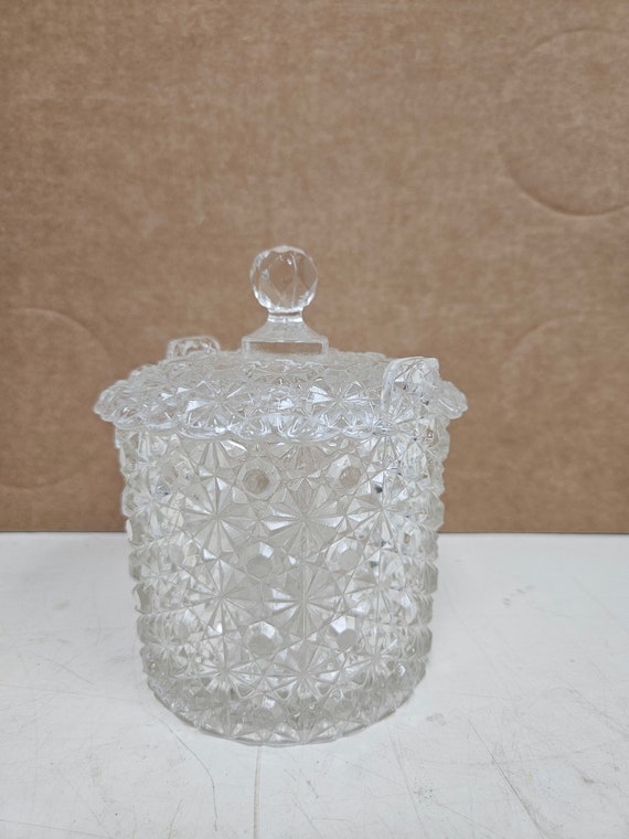 フェントンミルクガラスバスケットdaisy & button pattern フェントンミルクガラスバスケットdaisy & button pattern Fenton Blue