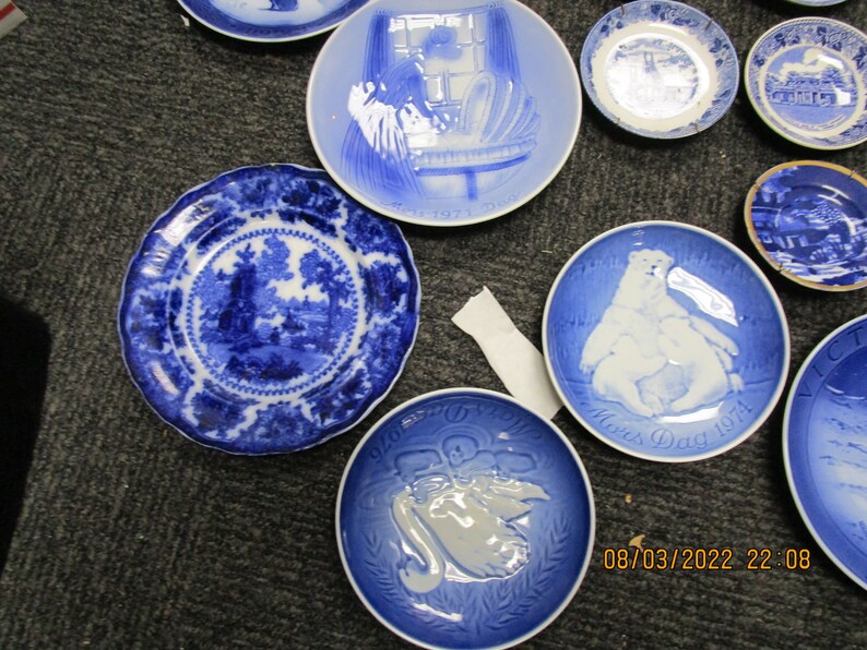 Vintage Collection of Decorative Plates Etsy