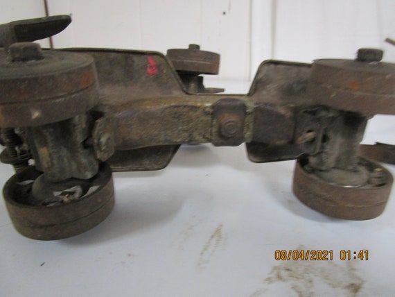 Antique Roller Skates - image 2