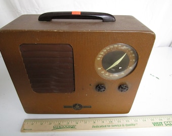 Antique Emerson Radio