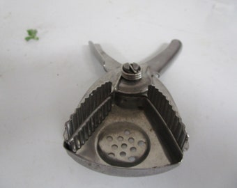 Vintage Lemon Squeezer