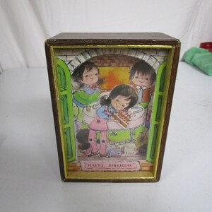 Vintage Toyo Japan Dancing Girl Playing Happy Birthday.