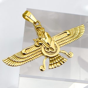 18k Gold Farvahar 4 size pendants and Earrings