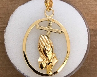 18k gold pendant necklace hand prayer with cross