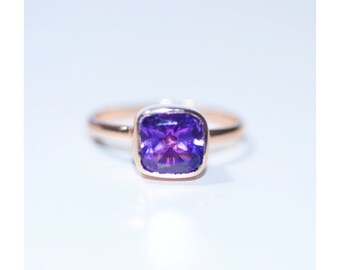 18k gold, classic ring with amethyst stone