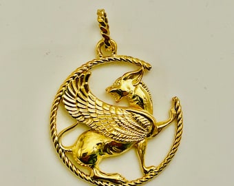 18k Gold old Empire Hakhamanesi  emblem  shir e baldar