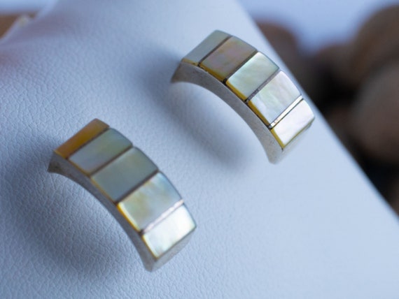 Vintage Mother of Pearl Half Hoop Earrings - image 2