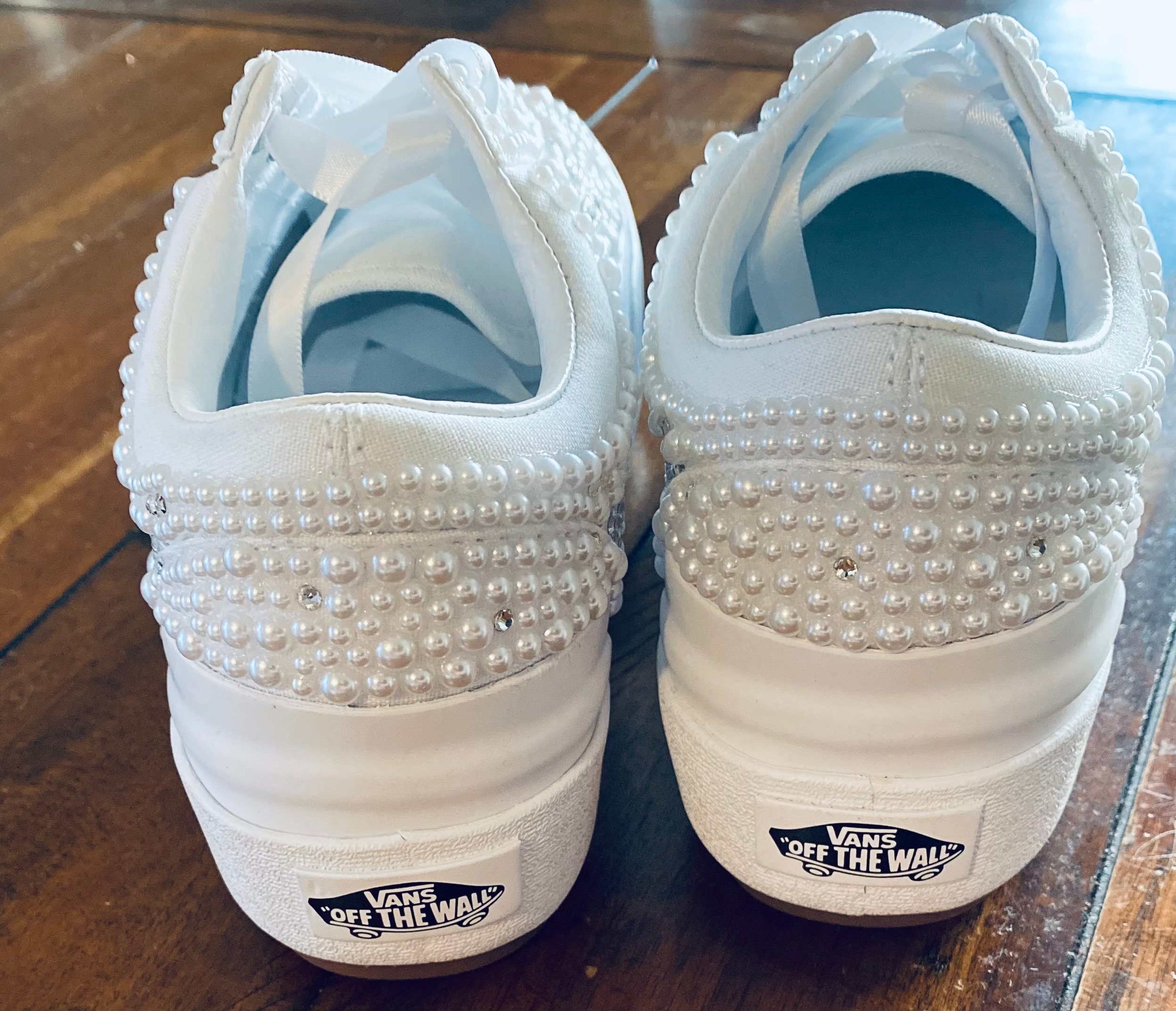 Wedding vans deals womens