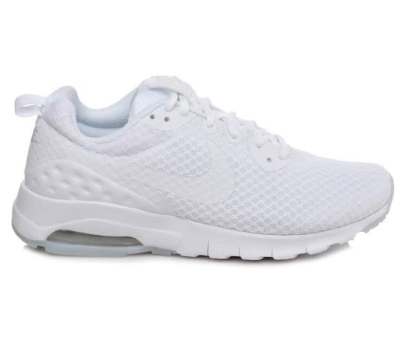 comfortable white nike shoes