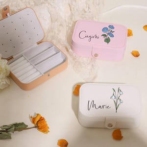 Aangepaste bloemboeket sieradendoos, sierlijke naam sieradendoosje, gepersonaliseerde Moederdag sieradendoosje, cadeau voor haar, bruidsmeisje cadeau juwelendoosje