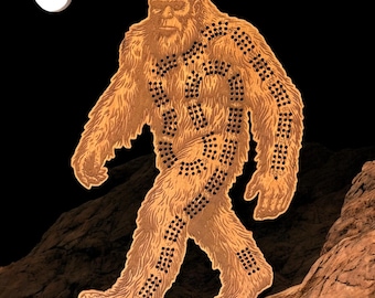 Bigfoot Sasquatch Cribbage Board, Laser graviertes Holzspiel, Perfekt für die Familienspielnacht, einzigartiges Geschenk für Brettspielliebhaber,