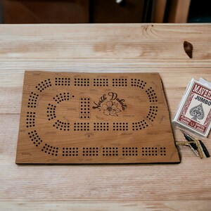 Tabuleiro de Cribbage da Dakota do Norte, presente personalizado perfeito para noite de jogos Tabuleiro de Cribbage exclusivo da Dakota do Norte, presente personalizado para fãs de jogos de cartas