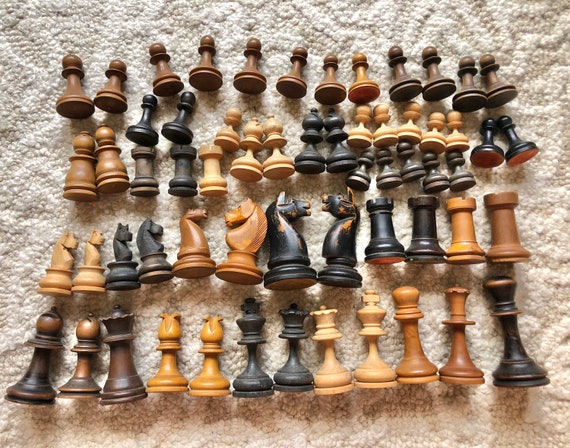Schipbreuk Ondoorzichtig voorkant Vintage & antieke vervangende schaakstukken afzonderlijk - Etsy België