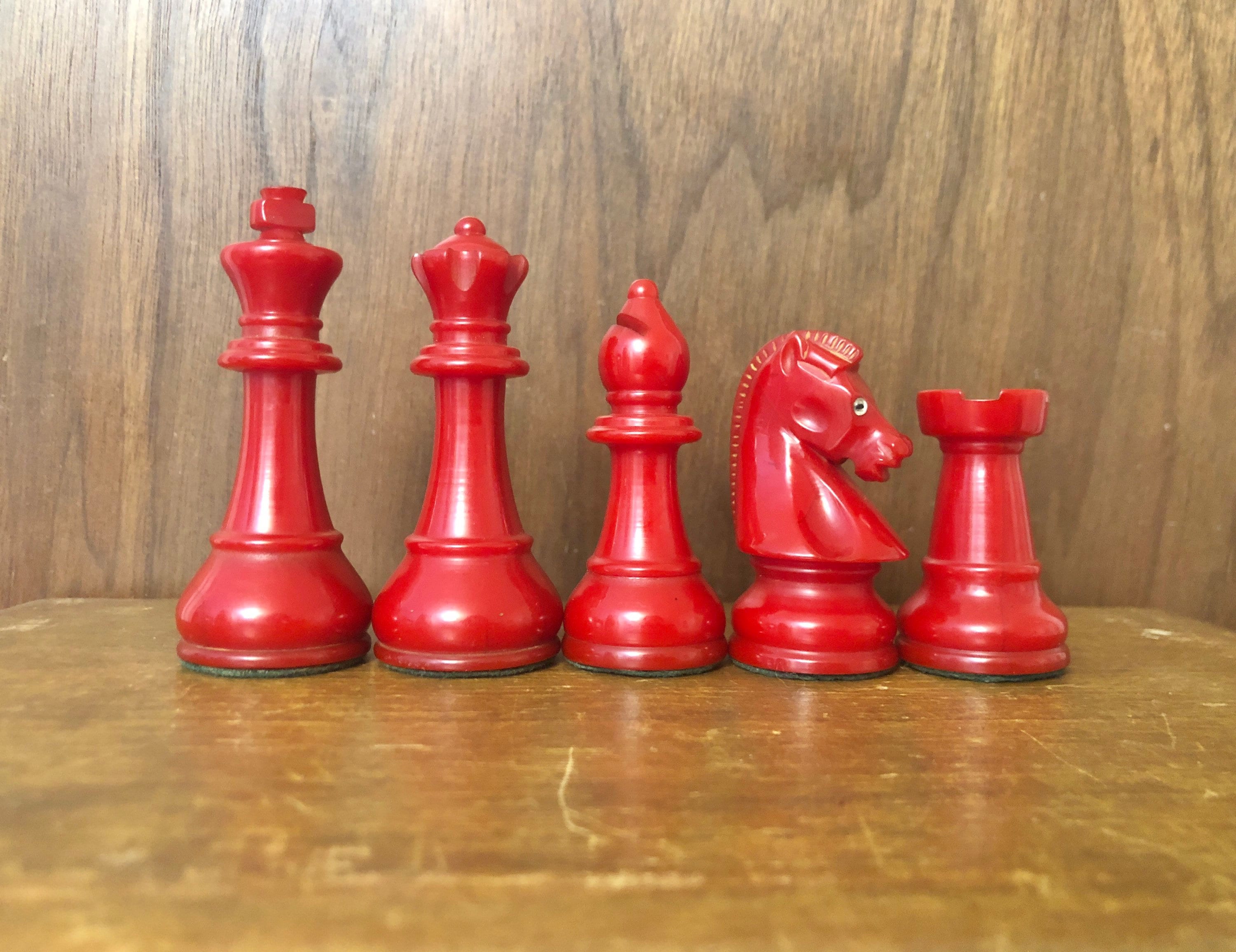 16 Stained Beech Staunton Analysis Chess Set with Storage Box