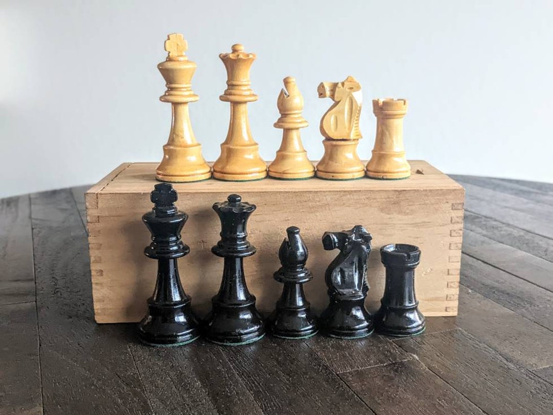 Repro 1890 French Lardy Staunton Chess Pieces Only Set – Ebonised & Boxwood