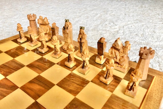 Medieval Royal Chess: Classic Board Game