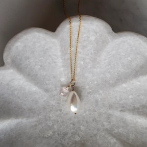 Freshwater Pearl Necklace: 14K Gold Filled Chain, Rose Quartz Star