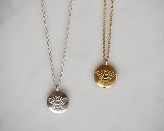 Gold Bee Necklace l Dainty Gold Bee Necklace l Coin Bee Necklace l Coin Necklace l 14k Gold Filled Necklace l Birthday Gift