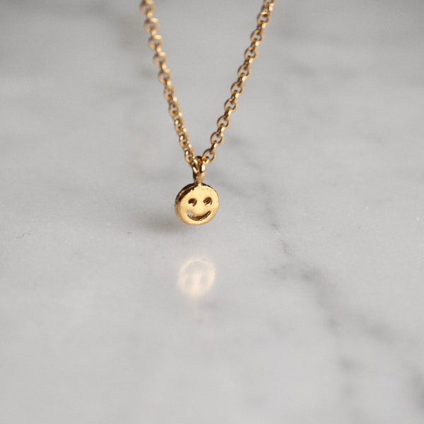 Dainty Smiley Necklace, Tiny Smiley Charm Layering Necklace, Delicate Minimalist Necklace, Gold Silver Rose Gold Smiley Charm Necklace