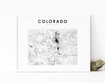 Könnte beinhalten: Eine Schwarzweißkarte von Colorado, Vereinigte Staaten, mit dem Staatsnamen und dem Text "MODERN LAYOUT" unten.