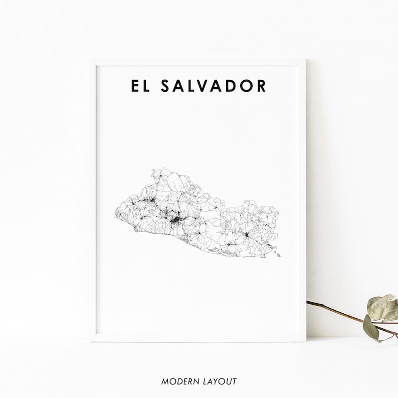 K&ouml;nnte beinhalten: Eine Schwarz-Wei&szlig;-Linienkarte von El Salvador mit dem Landnamen, der &uuml;ber der Karte gedruckt ist. Die Karte ist in einem wei&szlig;en Rahmen gerahmt und befindet sich auf einem wei&szlig;en Hintergrund.