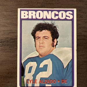 1972 Topps 106 ライル アルザード ルーキーカード エラーカード 良好な状態