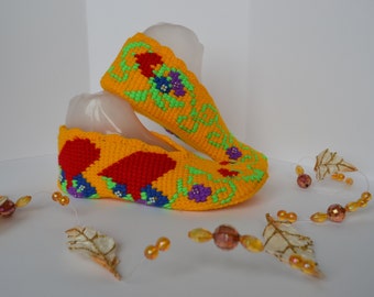 Hand-Knitted Wool Slippers: Yellow Beaded House Shoes EU 37-39