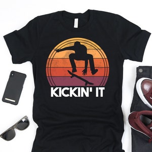 Kickin&#39; It Skateboarding Shirt, Funny Skateboard Shirt for Men, Gift for Skater, Retro Skateboarder Shirt For Boys, Skater Kickflip T-Shirt