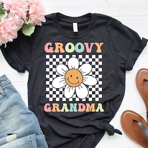 Leuk groovy oma shirt, bloemen jaren 70 bloemenshirt, retro groovy oma shirt, bijpassende familie groovy verjaardagsfeestje shirt, vintage jaren 70 shirt