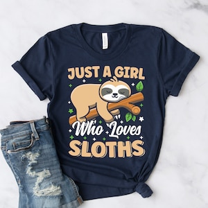 ナマケモノが大好きな女の子のシャツ、女性用の眠っているナマケモノのシャツ、女の子用のかわいいナマケモノのシャツ、ナマケモノ好きへのギフトのシャツ、怠け者のナマケモノのシャツ