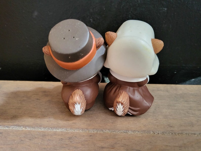Hallmark Vintage Pilgrim Chipmunk Salt and Pepper Shakers Etsy