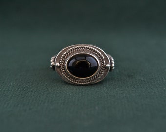 Königlicher byzantinischer Silberring mit schwarzem Onyx, 925 Silberring mit ovalem Schwarzen Onyx Edelstein, Einzigartiger Damen SilberRing, Geschenk für Sie