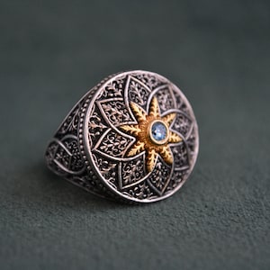 Anel romano majestoso, anel bizantino de prata 925 com zircônia cúbica topázio azul, anel medieval com padrões gravados, joias gregas