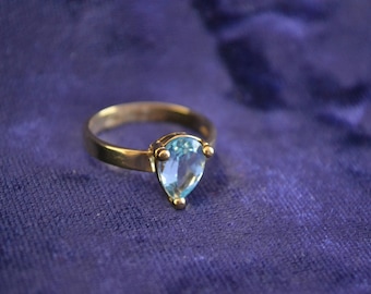 Gold and Blue Topaz Teardrop Ring, 18k Gold Teardrop Ring, Women's Gold Statement Ring, Unique Gold Ring, Greek Artisan Jewelry
