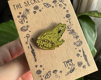 Garden Frog Enamel Pin