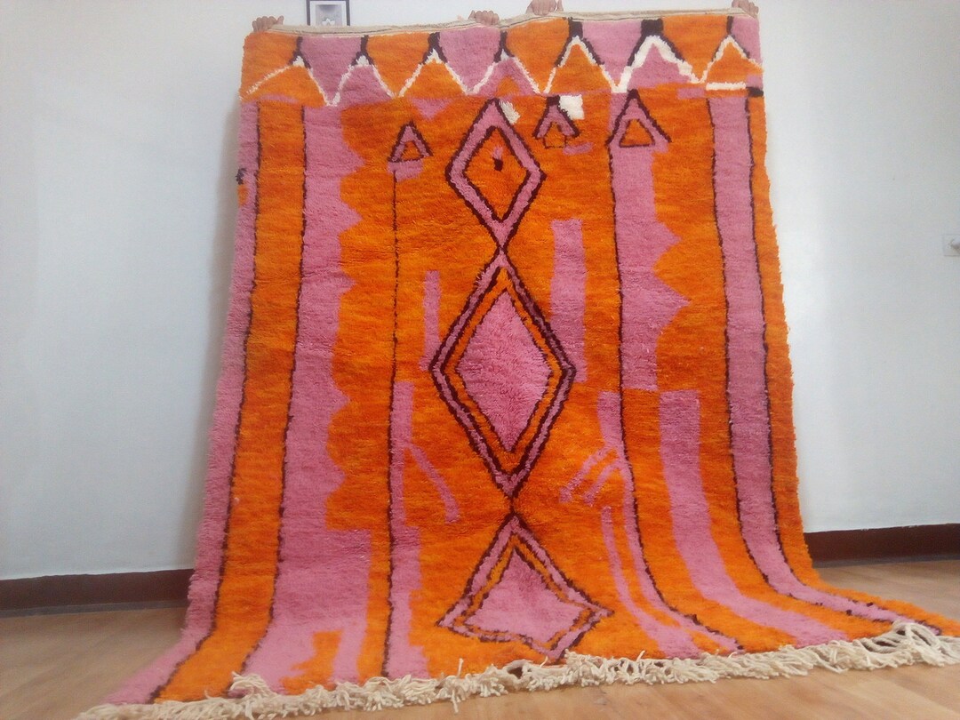 Modern Moroccan Beni Ourain Style - Orange Touch Rug , Moroccan Rug ...