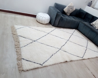 Beni Ouarain Style 8.2 x 4.9 ft  approx - Authentic morocco rug  - Thick lines beni ourain  rug - Moroccan rug - Berber carpet Handmade rug