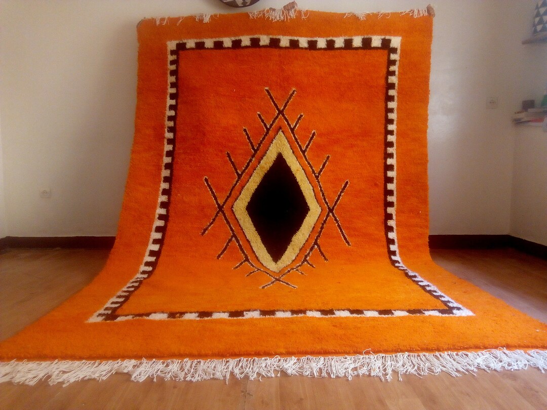 Modern Moroccan Beni Ourain Woven - Orange Touch Rug , Moroccan Rug ...