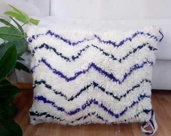 Beni ourain Cushion - Beige - Black/Purple Pattern / Authentic Moroccan beni ourain Cushion Cover / Boho Pillow - Berber Pillow