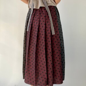 Pleated skirt in pure wild silk image 3