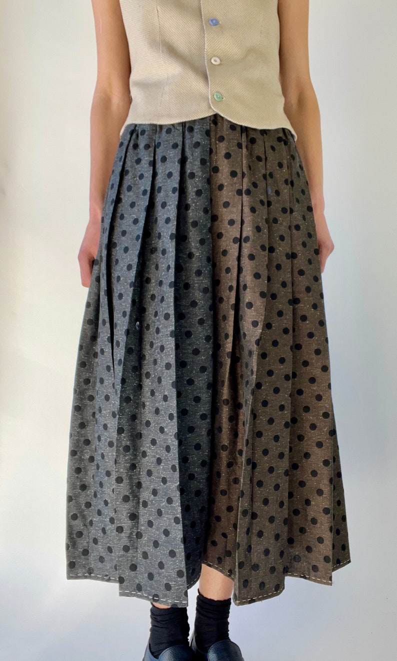 Pleated skirt in pure wild silk image 1