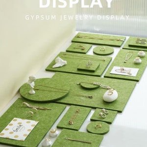 Jewelry display rack, green felt pad jewelry display pieces, earrings, rings, store counter, jewelry storage, jewelry display props